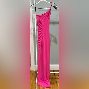 Nookie aria gown in pink